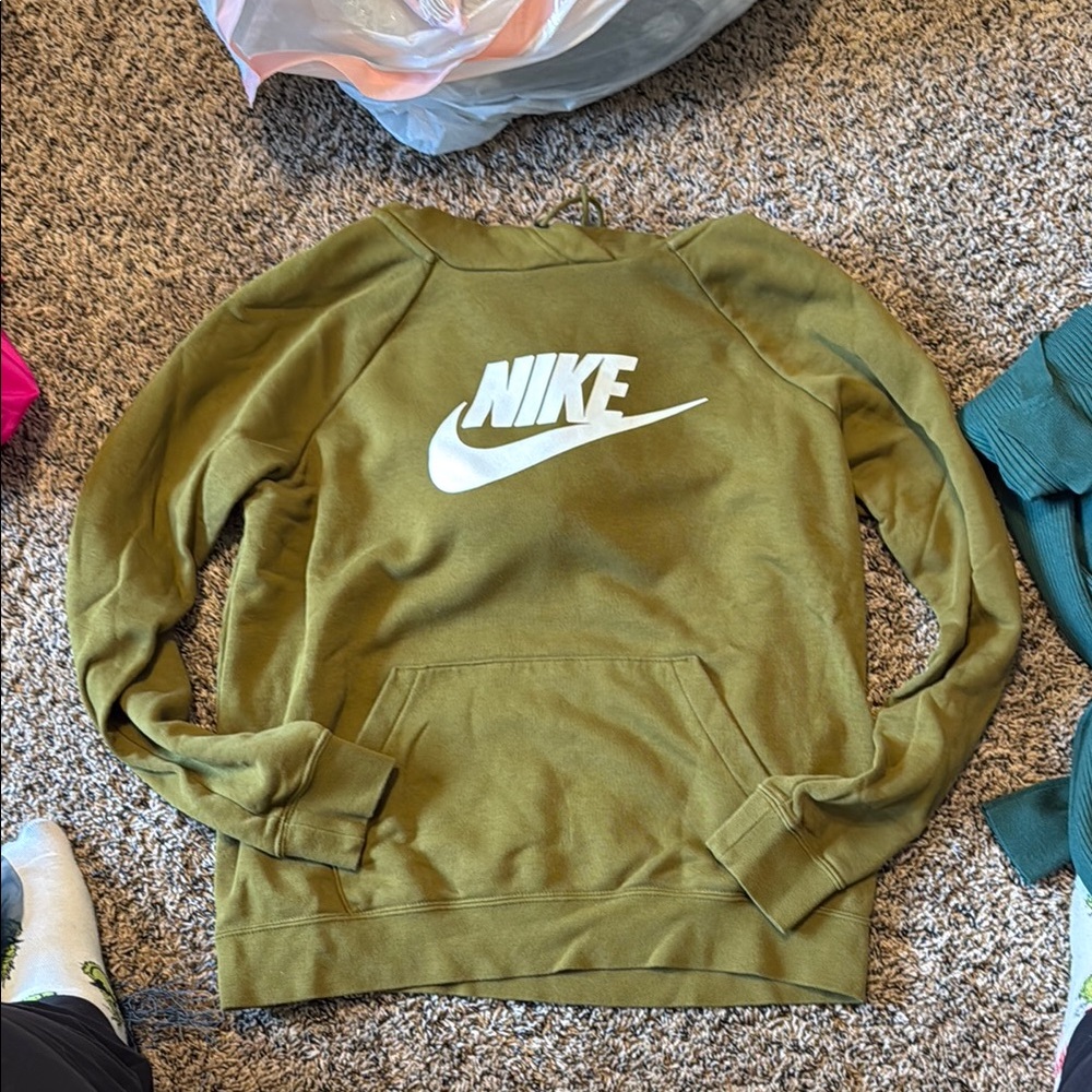 Nike medium hoodie